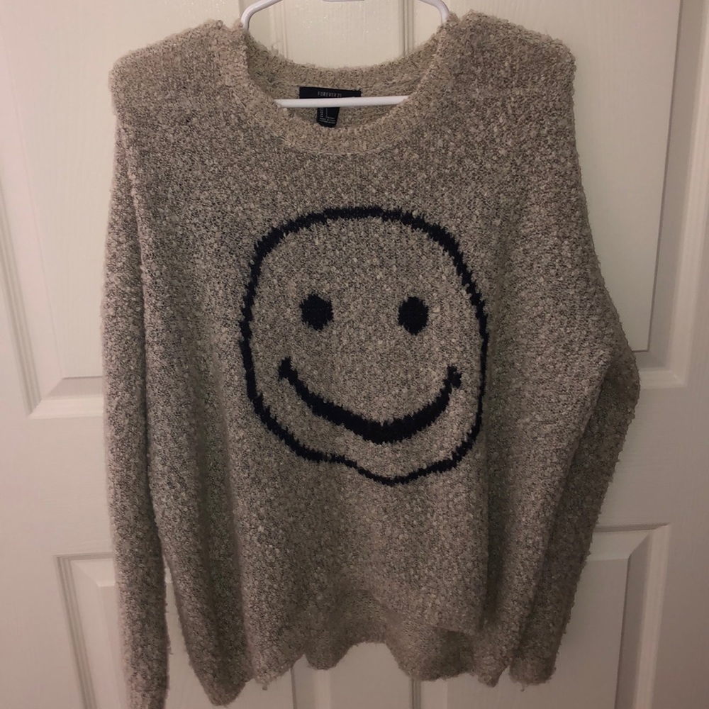 smiley face forever 21 large sweater